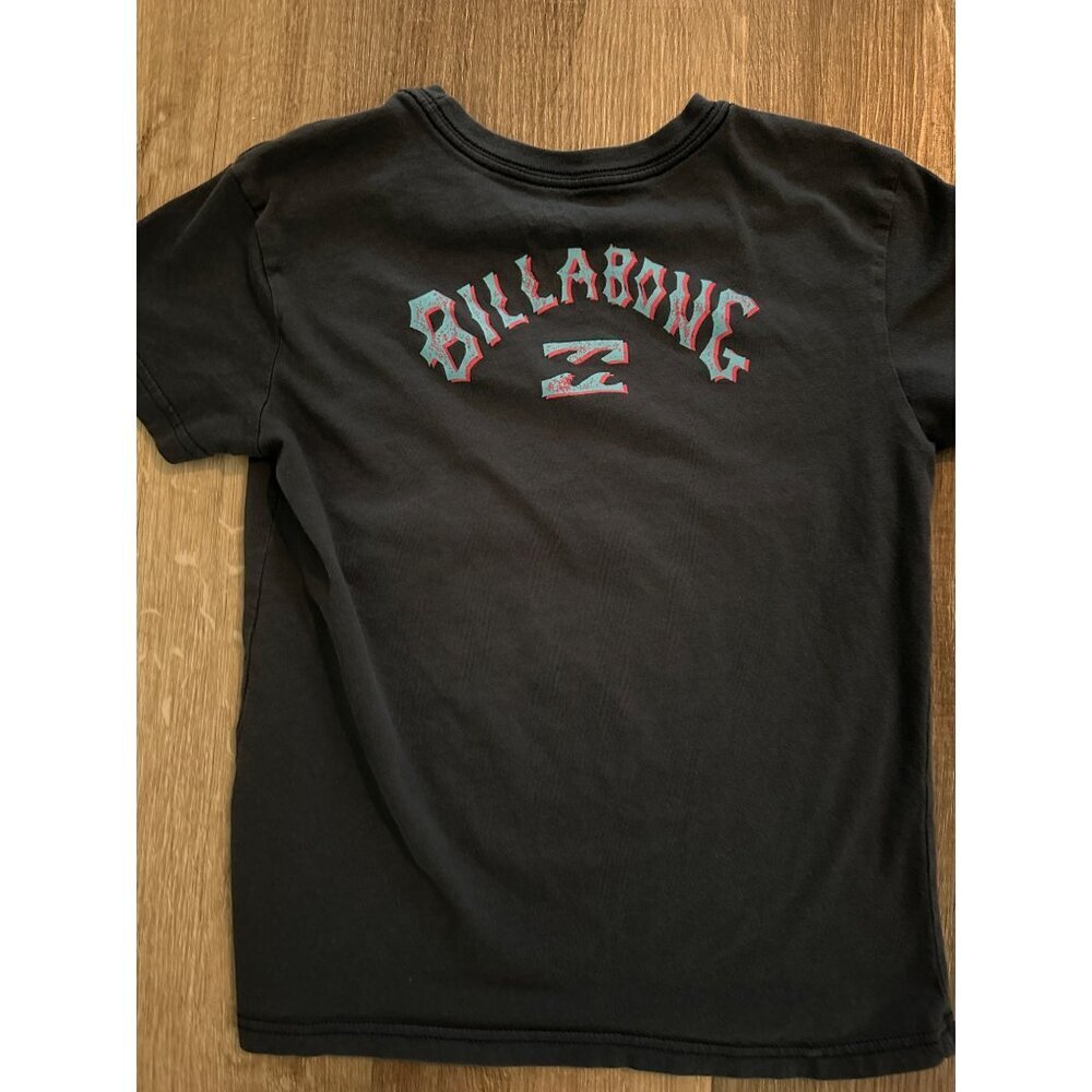 Billabong dark Gray/Faded Black Tshirt Size 7 XL